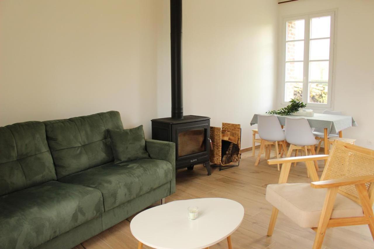 La Pouliniere Appartement Meneslies
